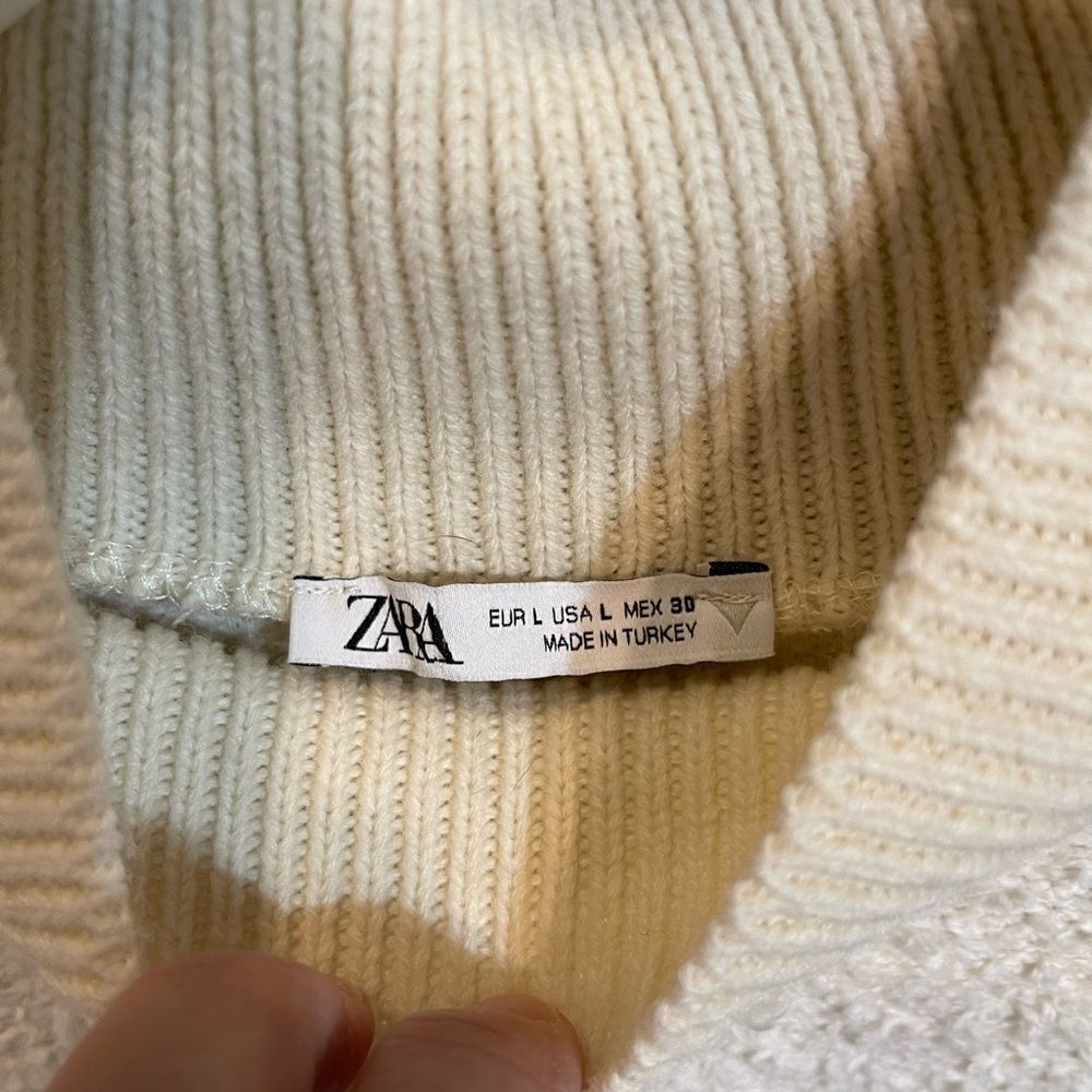 Zara Textured Tunic - Picture 3 of 7